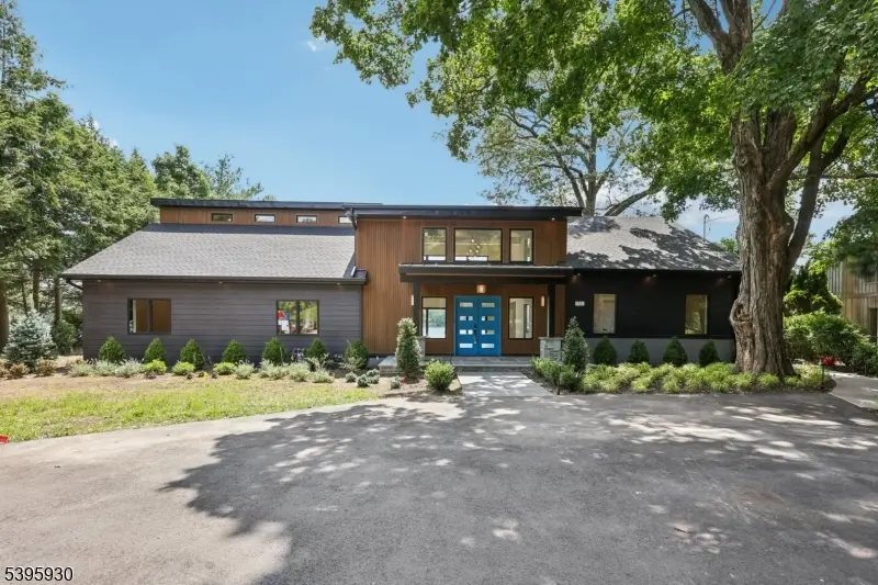 12 Rocky Point Rd, West Milford Twp., NJ 07421