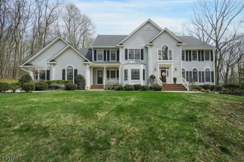 2 Knollwood Ter, Chester Twp., NJ 07930