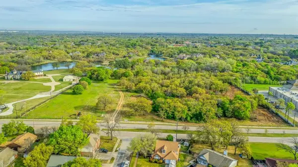11 Delano Court, Dalworthington Gardens, TX 76016