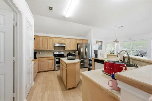 7451 Stonybrooke Drive, North Richland Hills, TX 76182