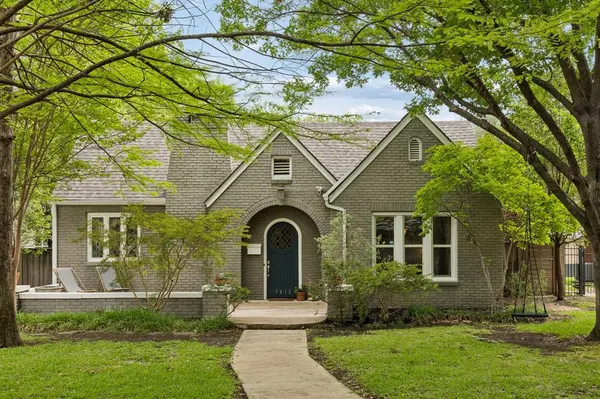 7012 Clayton Avenue, Dallas, TX 75214