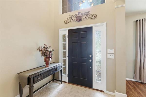 10616 Donnis Drive, Fort Worth, TX 76244