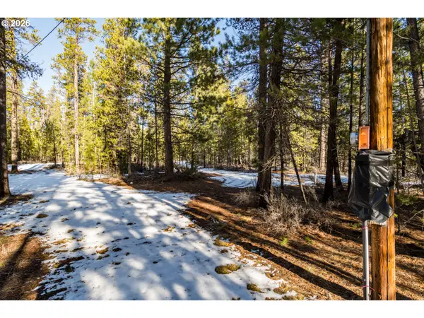 15489 RAINBOW CT, La Pine, OR 97739