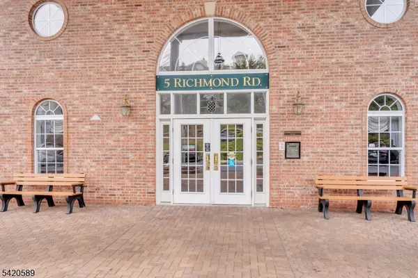 5320 Richmond Rd #320, West Milford Twp., NJ 07480