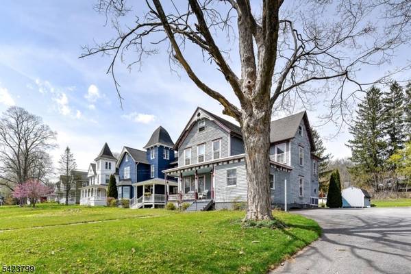 82 Newton Ave, Sussex Boro, NJ 07461