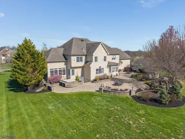 4 Wisteria Ct, Raritan Twp., NJ 08822