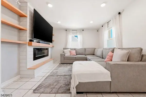 417 Brooklawn Ave, Roselle Boro, NJ 07203