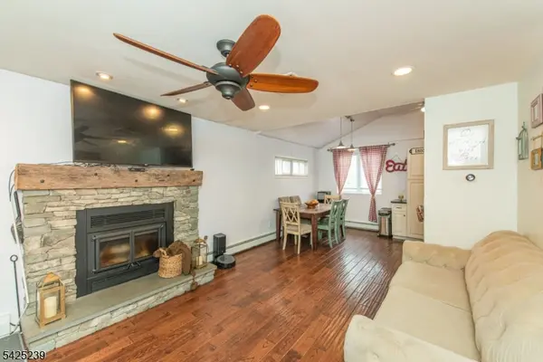 8 Lehigh Way, Hopatcong Boro, NJ 07843