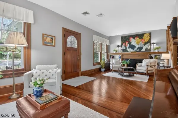 156 Pollard Rd, Mountain Lakes Boro, NJ 07046