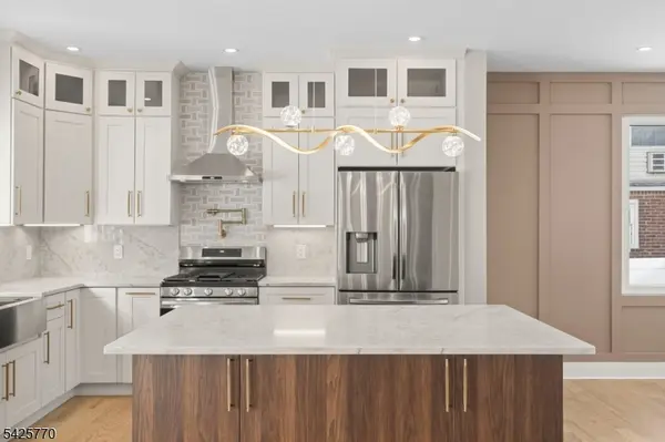 12-41 Western Dr, Fair Lawn Boro, NJ 07410