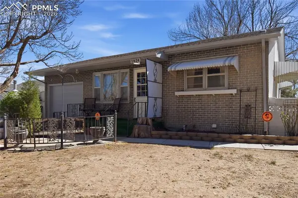 1624 E 15th ST, Pueblo, CO 81001