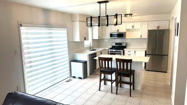 65 Fairhill AVE, Brampton, ON L7A 2E8