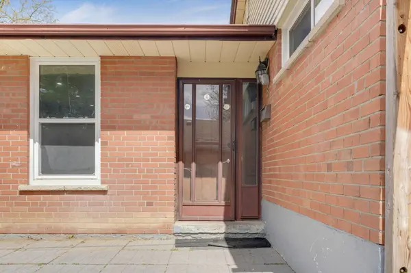 5 Hadrina ST, Brampton, ON L6X 2J5