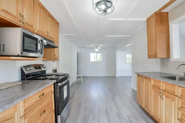 525 HIAWATHA RD, Georgian Bay, ON L0K 1S0