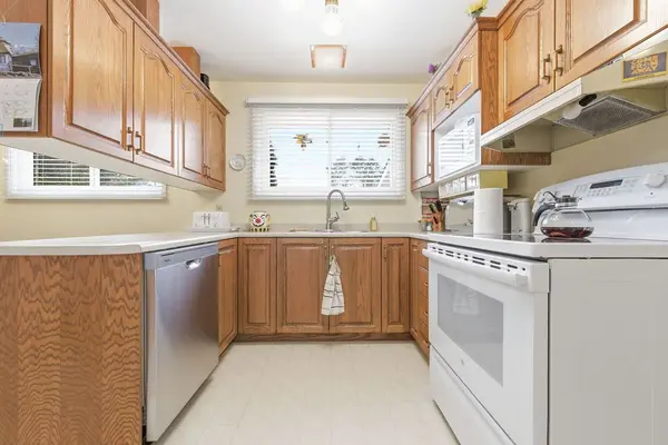 7 Martin ST, Laurentian Hills, ON K0J 1J0