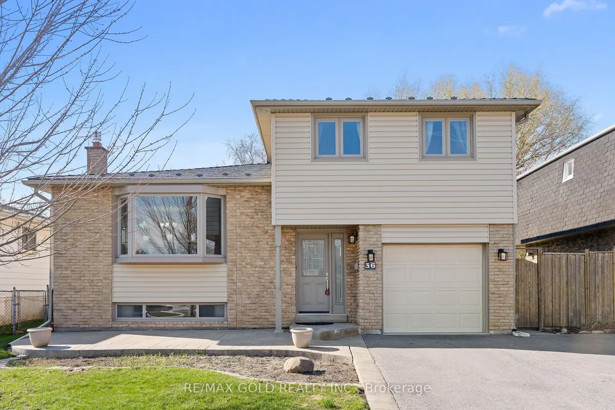 36 Greenmount RD, Brampton, ON L6S 1L5