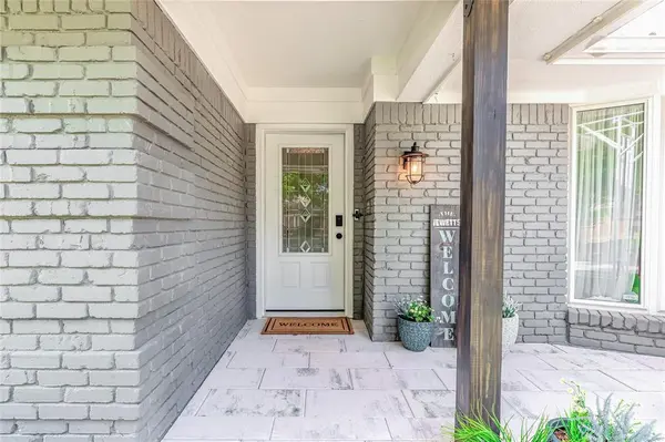 1100 Byron Lane, Arlington, TX 76012