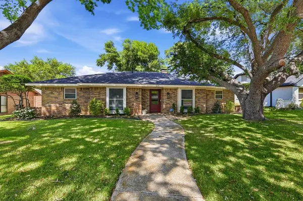 1519 Chisolm Trail, Lewisville, TX 75077