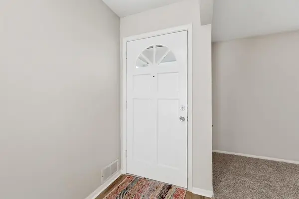 713 Waggoner Drive, Arlington, TX 76013