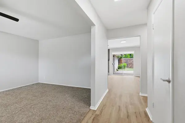 713 Waggoner Drive, Arlington, TX 76013