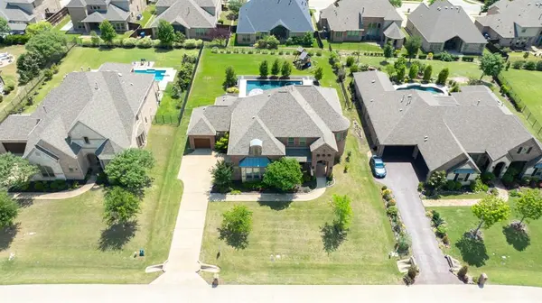 817 Calm Crest Drive, Rockwall, TX 75087