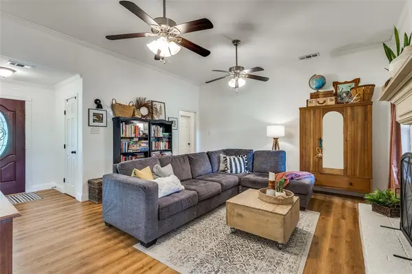 2982 Fm 2194, Farmersville, TX 75442