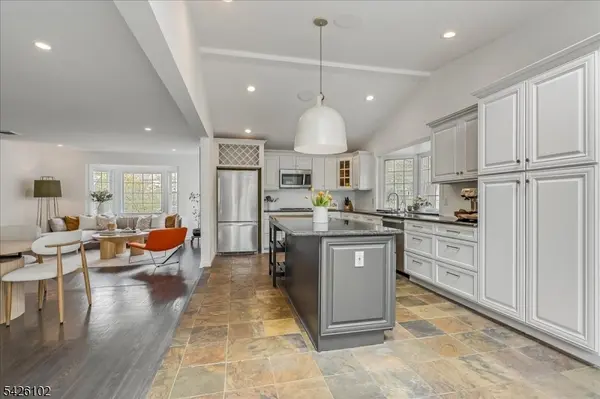 8-10 Lessing Rd, West Orange Twp., NJ 07052