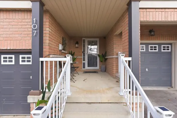 107 Barkdale WAY, Whitby, ON L1N 0G2