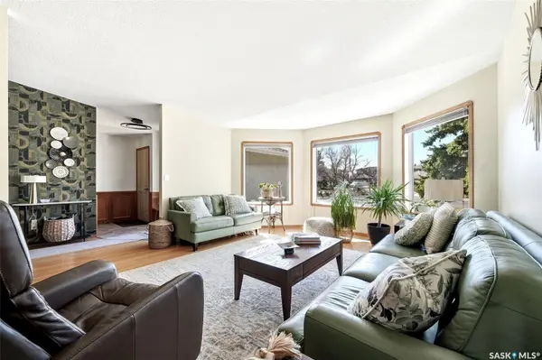 3524 Canterbury PLACE E, Regina, SK S4V 2T4