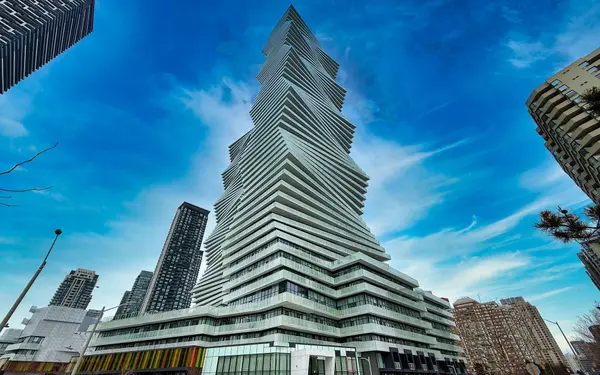 3883 Quartz RD #621, Mississauga, ON L5B 0M4