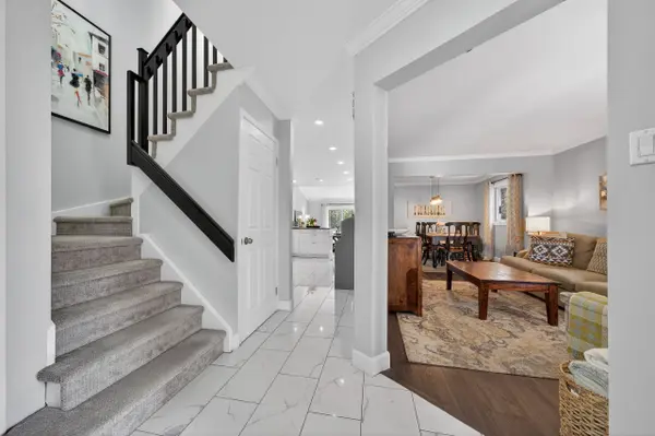 141 Acklam TER, Kanata, ON K2K 2J4