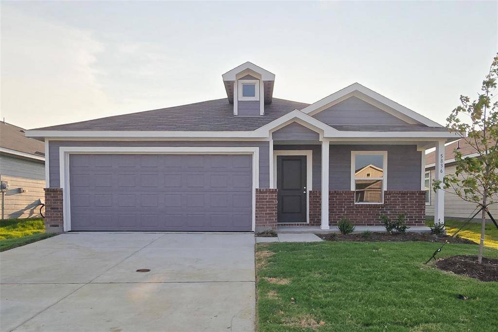 5836 Crystal Water Way, Princeton, TX 75407