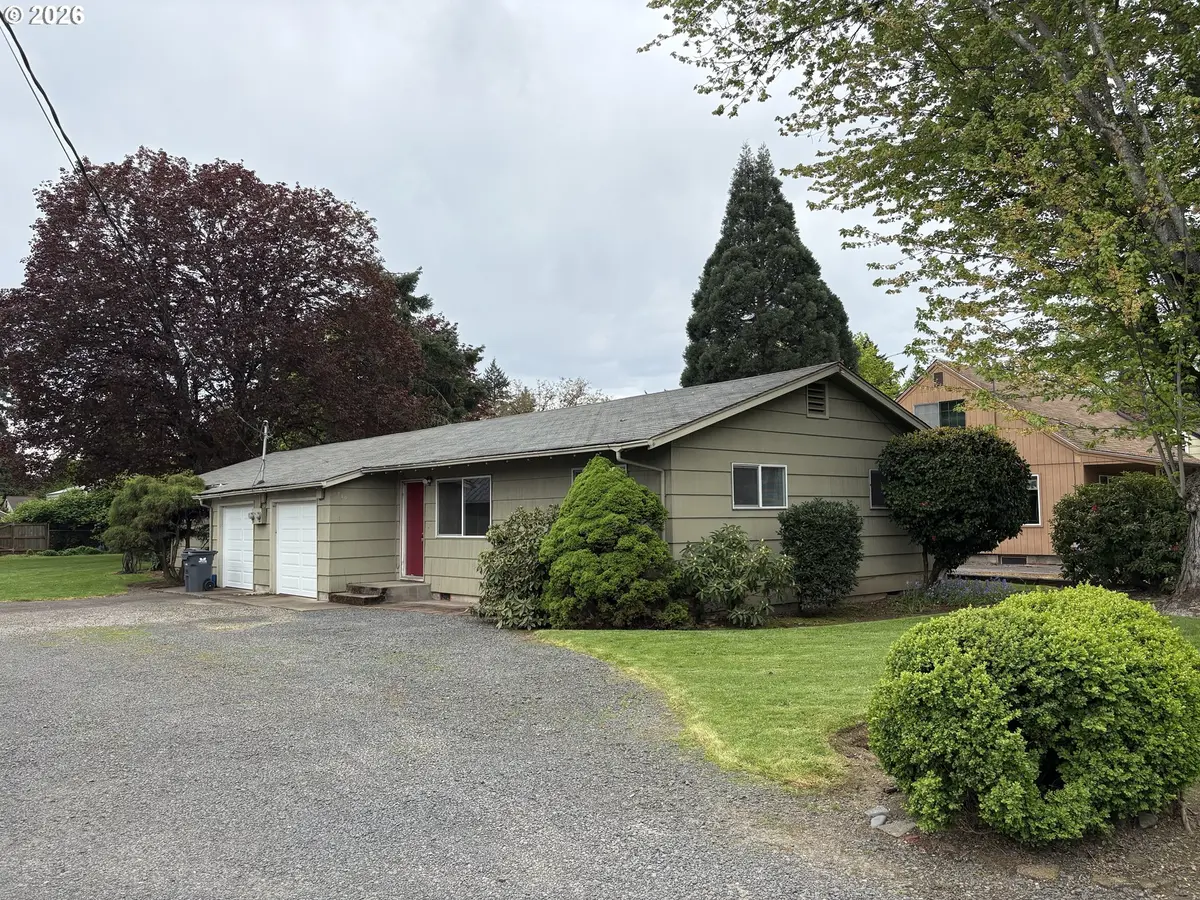 210 SUNNYSIDE DR, Eugene, OR 97404