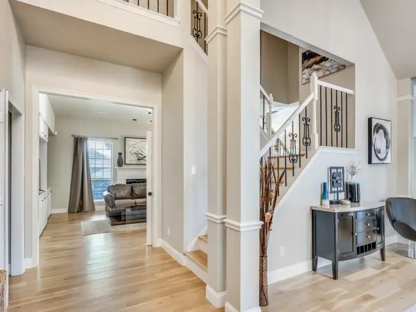 3001 Forestwood Drive, Arlington, TX 76006