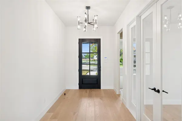 204 Pecan Street, Roanoke, TX 76262