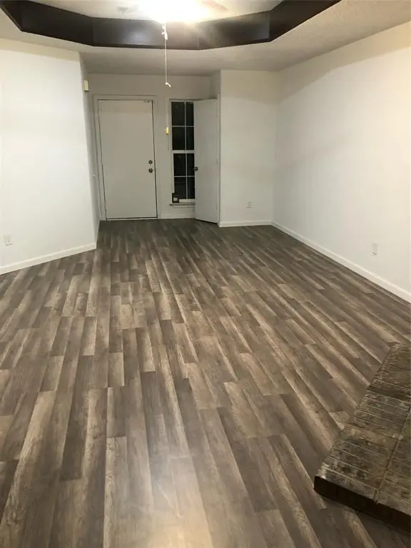 204 Matt Place, Grand Prairie, TX 75051