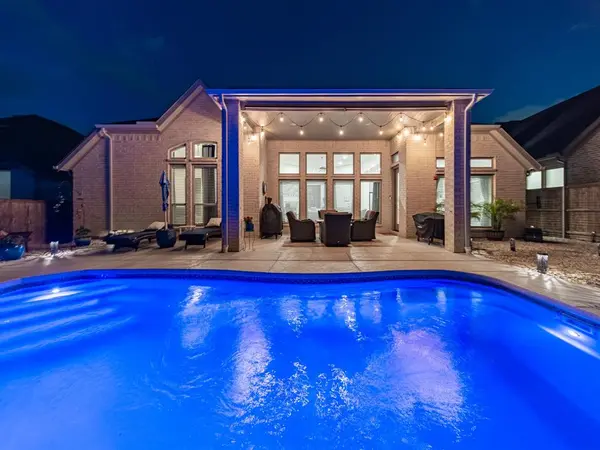 3917 Redbud Drive, Aubrey, TX 76227