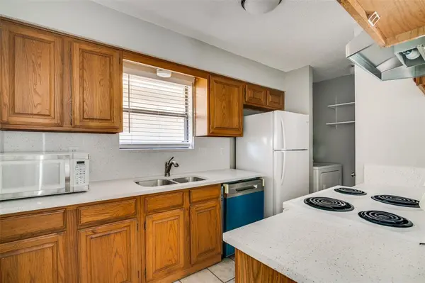 2400 Guerrero Drive, Carrollton, TX 75006