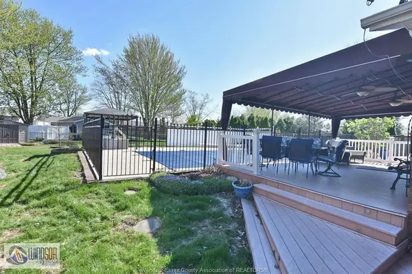 194 BRIEN Avenue East, Essex, ON N8M 2P6