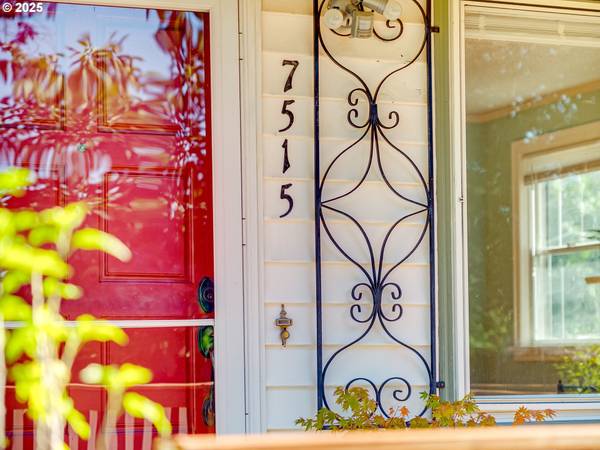 7515 SE LUTHER RD, Portland, OR 97206