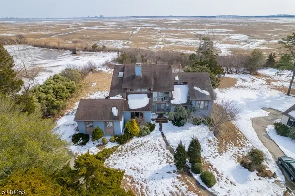 14 Seagarden Dr, Linwood City, NJ 08221