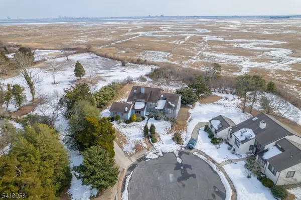 14 Seagarden Dr, Linwood City, NJ 08221