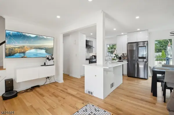 821 Hillside Rd, Rahway City, NJ 07065