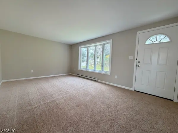 9 Fern Ct, Wantage Twp., NJ 07461