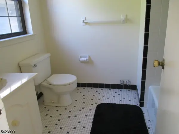 181 LONG   HILL  11-14 #14, Little Falls Twp., NJ 07424