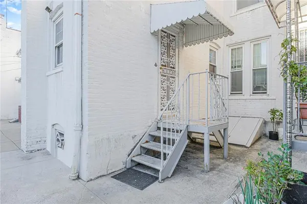 1042 70th ST, Brooklyn, NY 11219