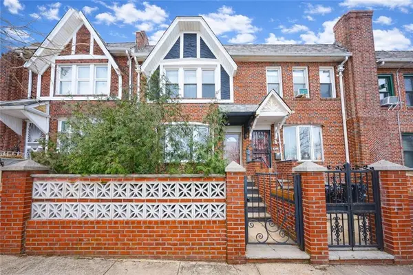 138 Wakeman PL, Brooklyn, NY 11220