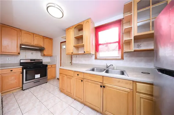 822 72nd ST, Brooklyn, NY 11228