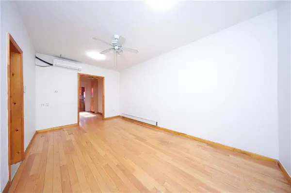 822 72nd ST, Brooklyn, NY 11228