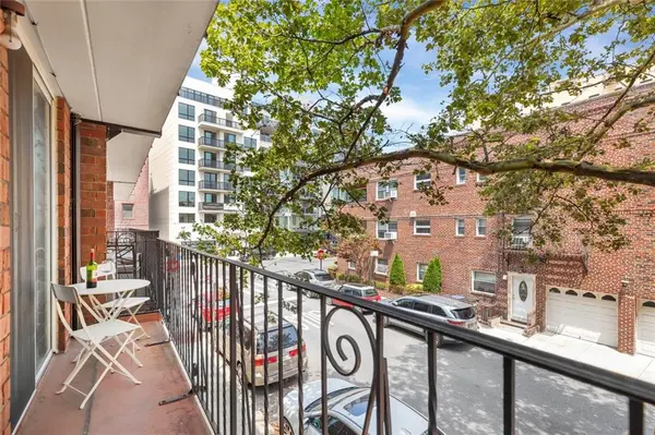 308 101st ST #44C, Brooklyn, NY 11209